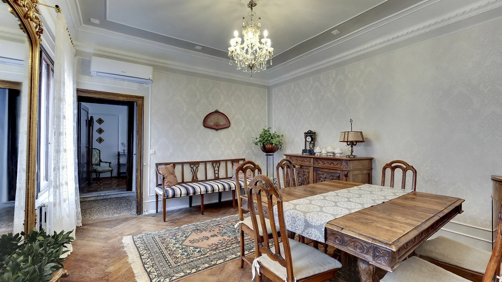 San Vidal Apartment Venice Italy